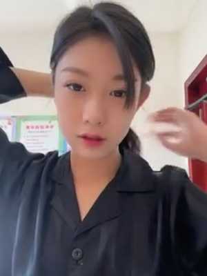 甜美小少妇