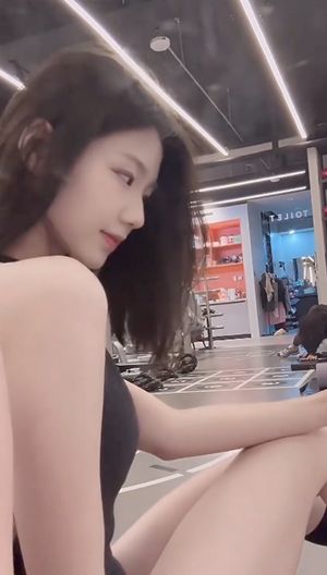 骚屁股摇摆