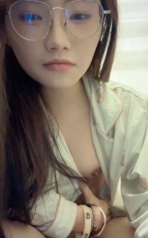 周晓静