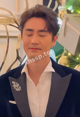 杨玏