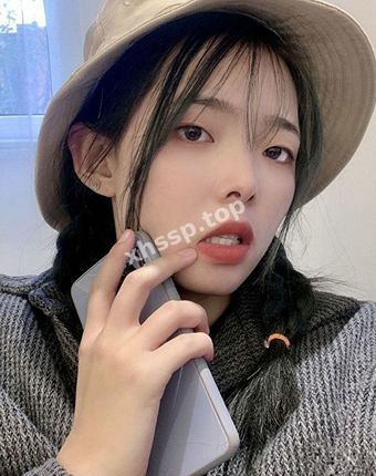 反差眼镜娘